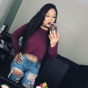 Meet your Posher, Yessica